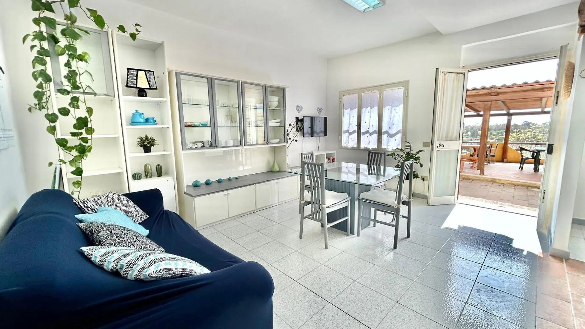 Sea View Apartment Cardedu Italia
